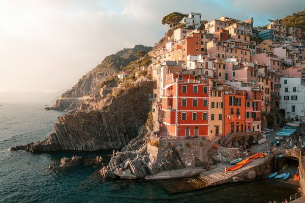 Quel itinéraire choisir pour une découverte des villages perchés des Cinque Terre, Italie?